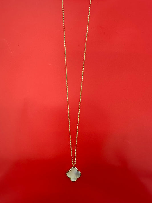 Flerty White Leaf Necklace